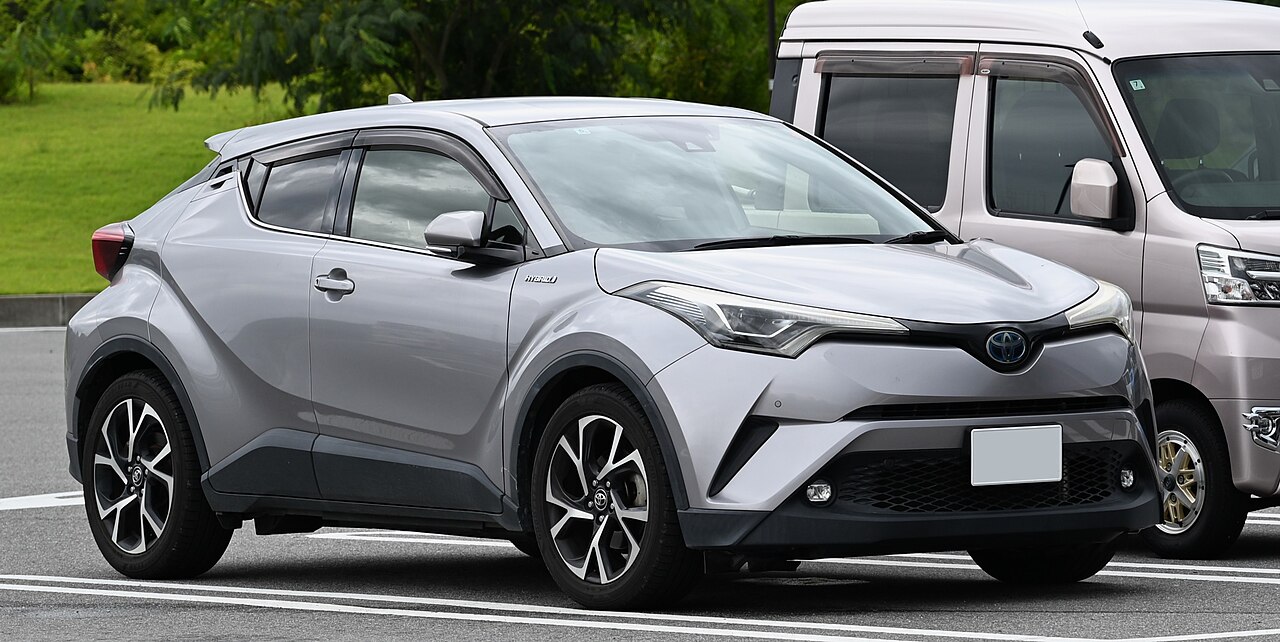 C-HR photo